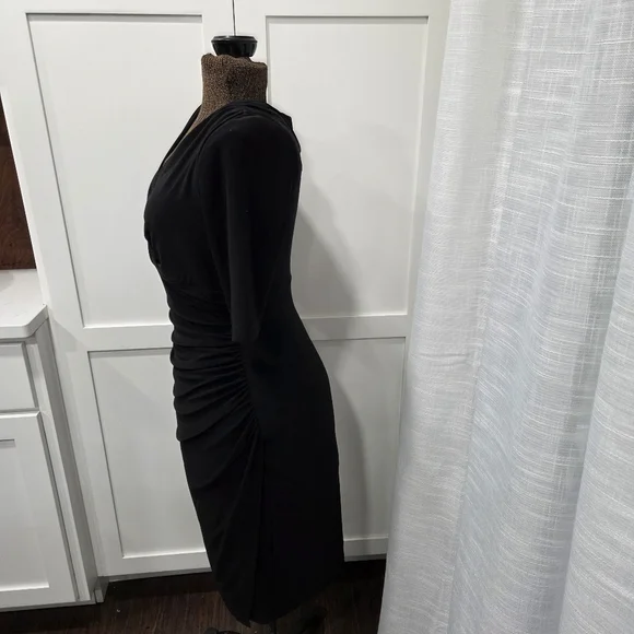 Lauren Ralph Lauren Ruched Surplice Neckline Faux Wrap Dress Size 8 - Picture 3 of 11